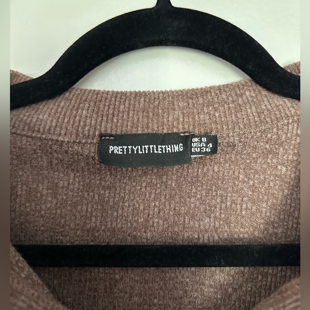 Collared Crop Top - Picture 4 of 4